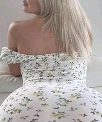 Я опытна и знаю, как доставить удовольствие каждому мужчине. 😉 Встреча со мной - это окунуться в волнующий океан страсти и наслаждения. Я живу в Москве, столице возбуждения, и готова подарить тебе незабываемое время. Со мной ты сможешь реализовать свои самые сокровенные фантазии, я открыта и готова пойти на эксперименты. Мои услуги полностью индивидуальны и включают массаж, оральные ласки и многое другое. Уже есть отзывы обо мне - мои клиенты остались очень довольны и рекомендуют меня своим друзьям. Жду тебя, чтобы сделать нашу встречу незабываемой. 😘 Фото проверены и мои. Арина